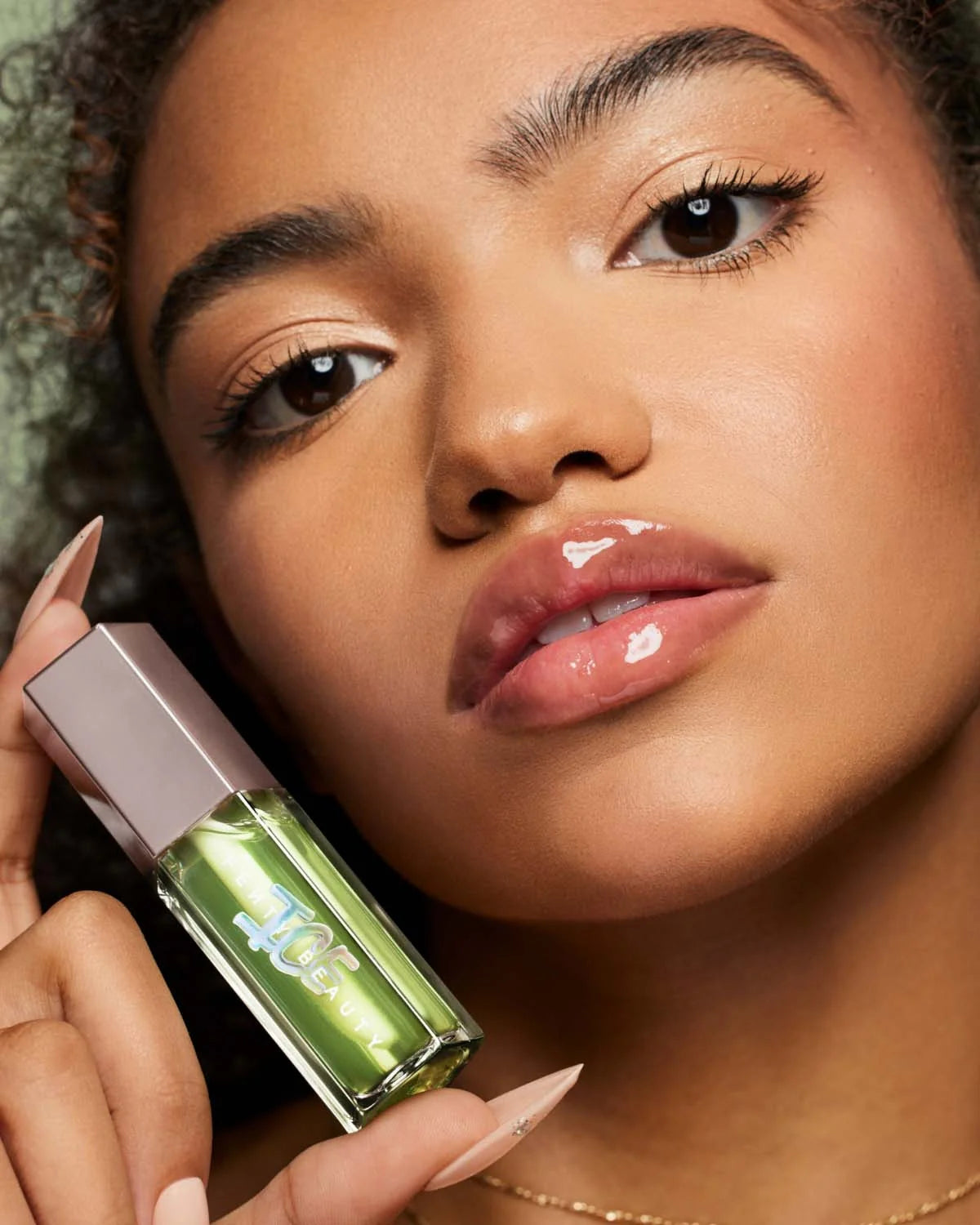 Fenty Gloss Bomb Ice Cucum Brrr